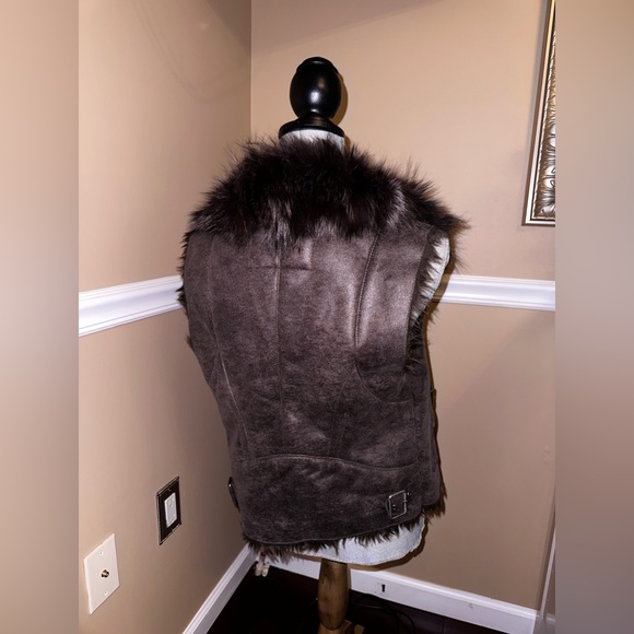 Bcbg vest - Picture 3 of 7